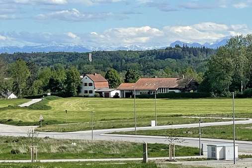 Aussicht vom Grundstück aus - Erdgeschosswohnung in 84453 Mühldorf mit 98m² kaufen