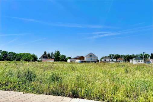 Grundstück - Erdgeschosswohnung in 84453 Mühldorf mit 98m² kaufen