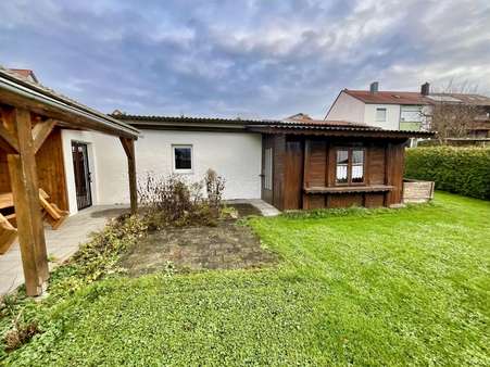 Gartenhaus - Bungalow in 84069 Schierling mit 125m² kaufen