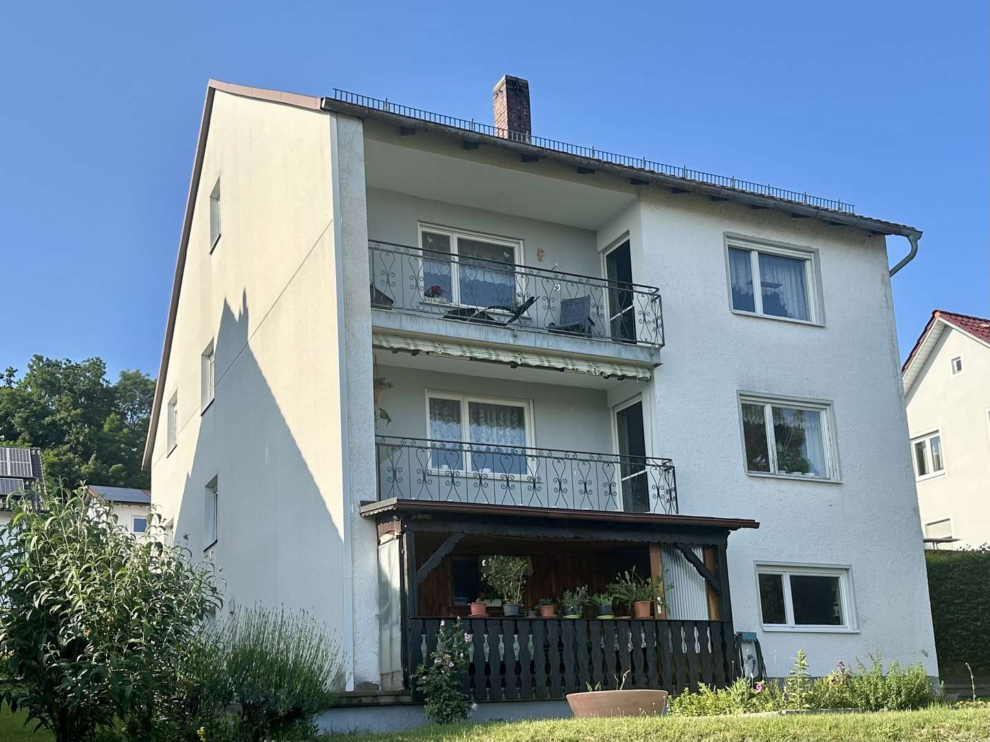 Ansicht - Zweifamilienhaus in 93128 Regenstauf mit 160m² kaufen