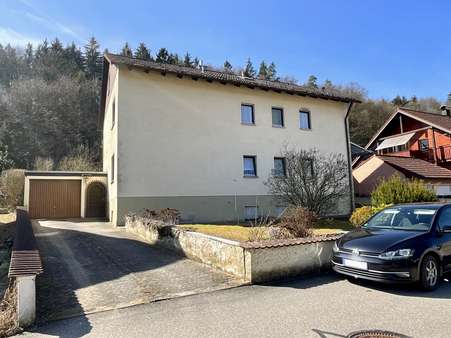 Nordseite und weitere Garage - Zweifamilienhaus in 93183 Kallmünz mit 190m² kaufen