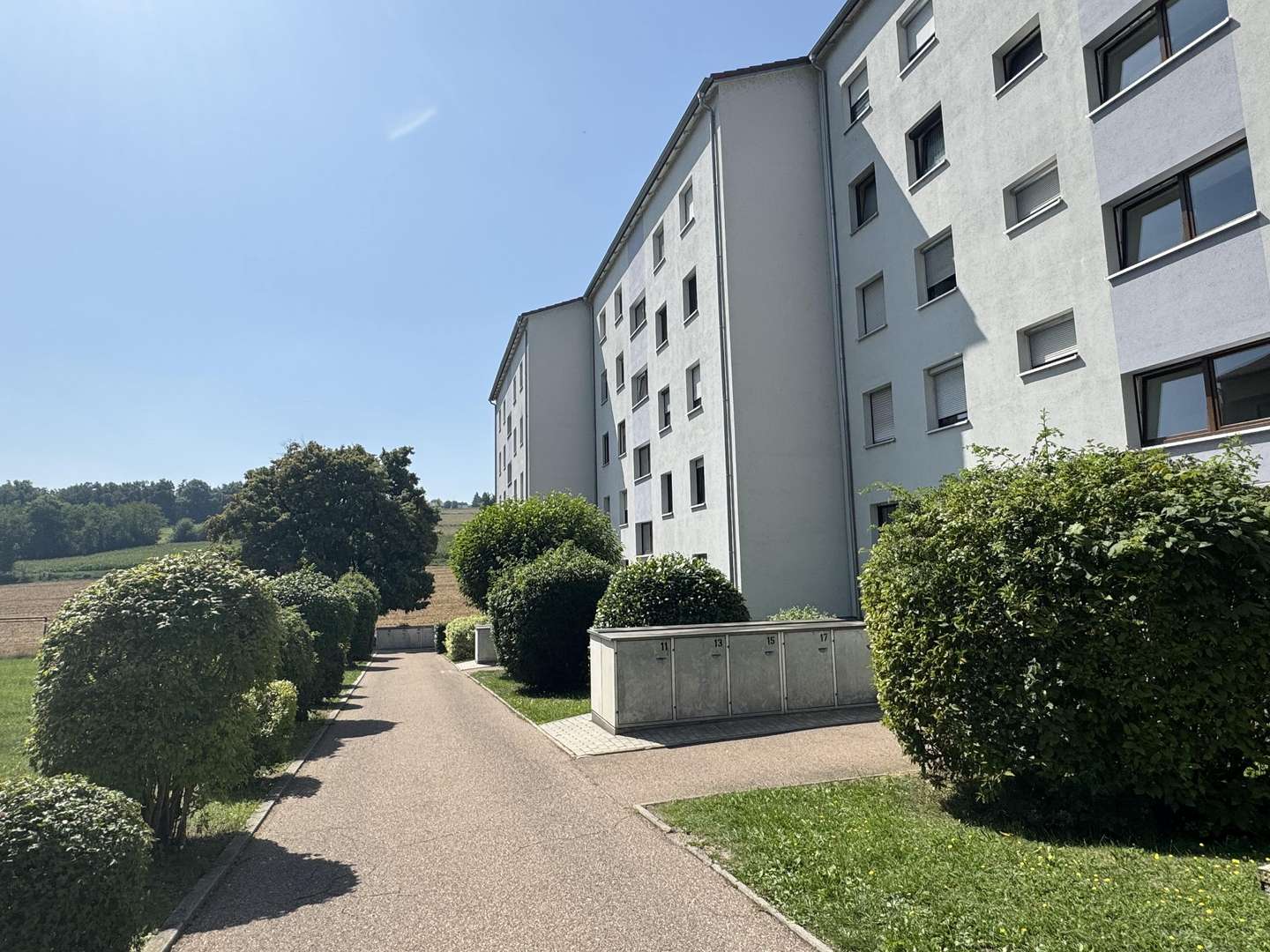 Blick zur Anlage Blick zur Anlage - Erdgeschosswohnung in 93138 Lappersdorf mit 60m² kaufen