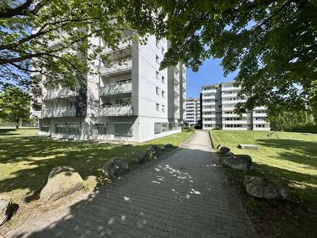 Außenanlage Außenanlage - Etagenwohnung in 93049 Regensburg mit 48m² kaufen
