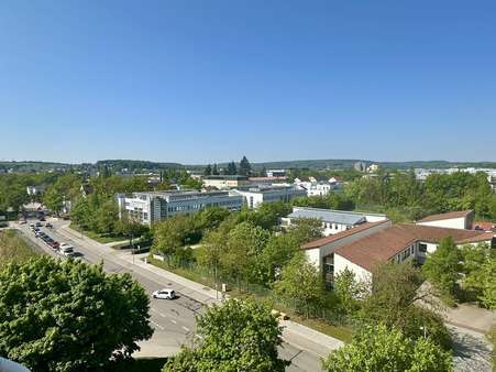 Blick nach Südwesten Blick nach Südwesten - Etagenwohnung in 93049 Regensburg mit 48m² kaufen