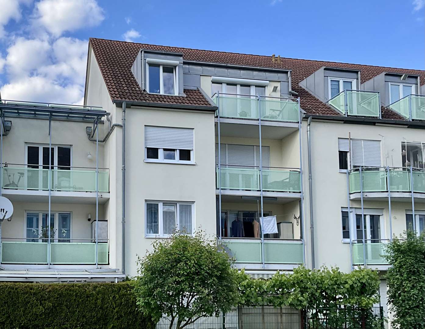 Südfassade - Dachgeschosswohnung in 93073 Neutraubling mit 72m² kaufen