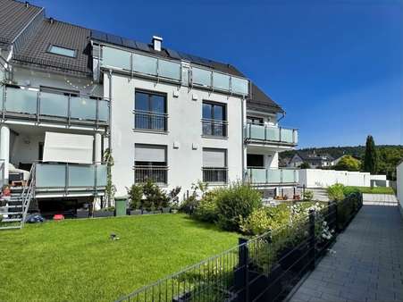 Außenansicht Außenansicht - Etagenwohnung in 92421 Schwandorf mit 89m² kaufen