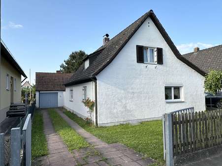 Ansicht Althaus Ansicht Althaus - Grundstück in 93057 Regensburg mit 780m² kaufen