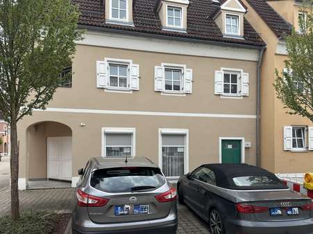 Ansicht Ostfassade Ansicht Ostfassade - Etagenwohnung in 93073 Neutraubling mit 66m² kaufen