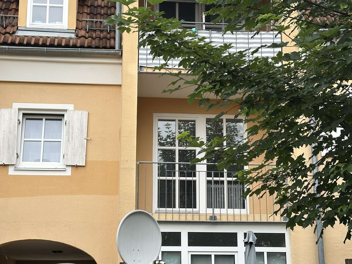 Blick von Westen Blick von Westen - Etagenwohnung in 93073 Neutraubling mit 66m² kaufen