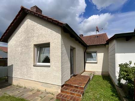 Anbau Anbau - Einfamilienhaus in 84069 Schierling mit 65m² kaufen