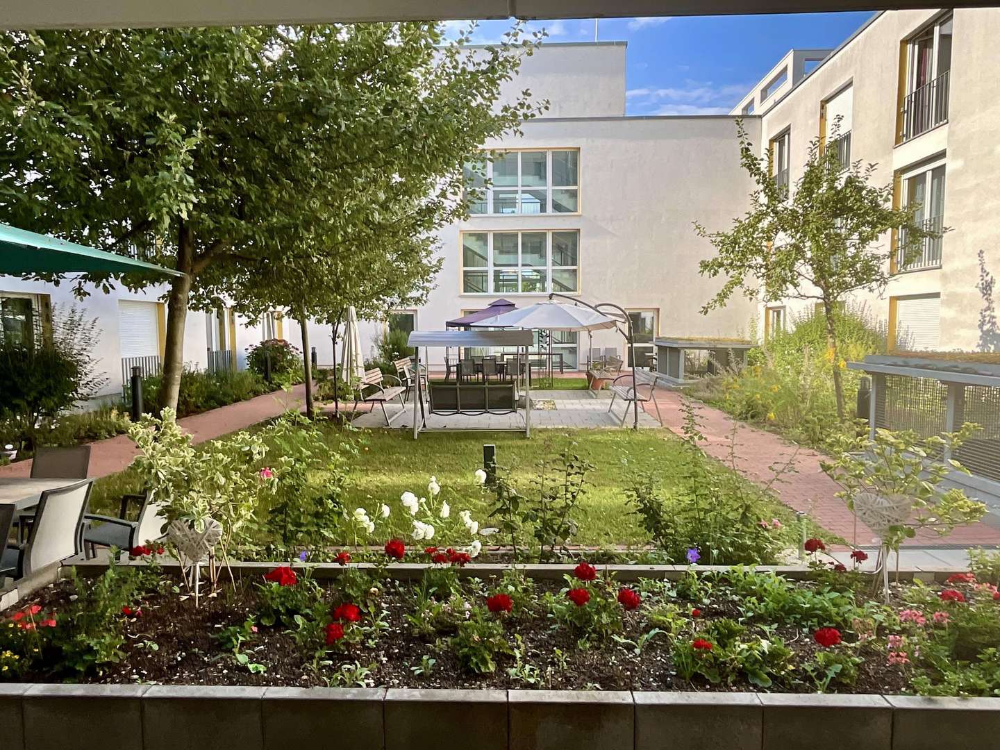 Blick in den Garten - Appartement in 93055 Regensburg mit 21m² kaufen