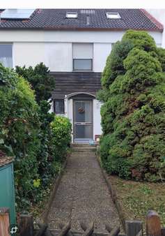 Außenansicht - Reihenmittelhaus in 93138 Lappersdorf mit 136m² kaufen