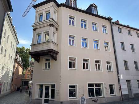 Blick vom Augustinerplatz Blick vom Augustinerplatz - Etagenwohnung in 93047 Regensburg mit 84m² kaufen
