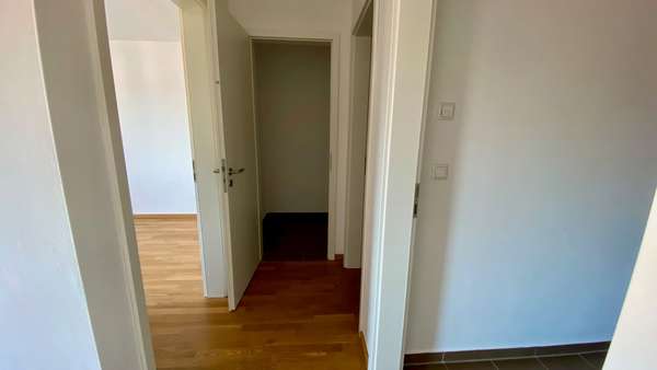 Flur - Etagenwohnung in 93133 Burglengenfeld mit 58m² kaufen