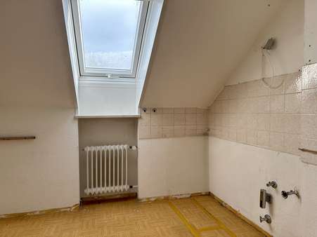 Küche - Dachgeschosswohnung in 93197 Zeitlarn mit 68m² kaufen