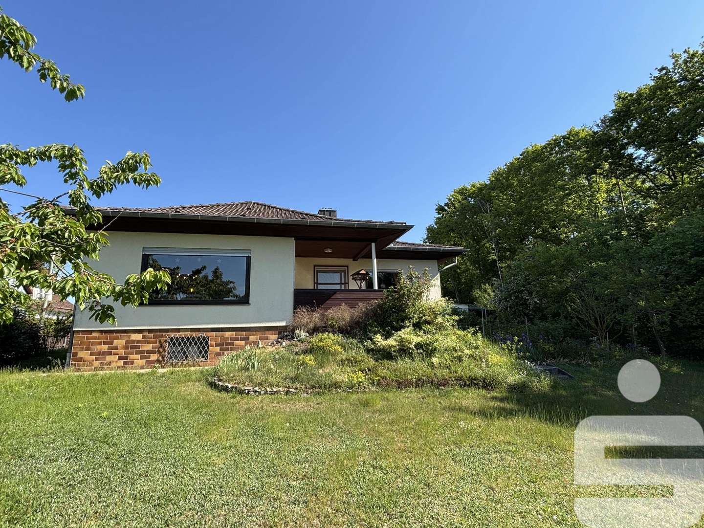 Haus und Garten - Einfamilienhaus in 92442 Wackersdorf mit 96m² kaufen