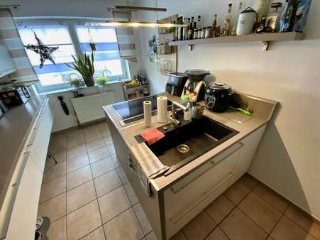 neuwertige Einbauküche im Preis inbegriffen neuwertige Einbauküche im Preis inbegriffen - Doppelhaushälfte in 93142 Maxhütte-Haidhof mit 137m² kaufen