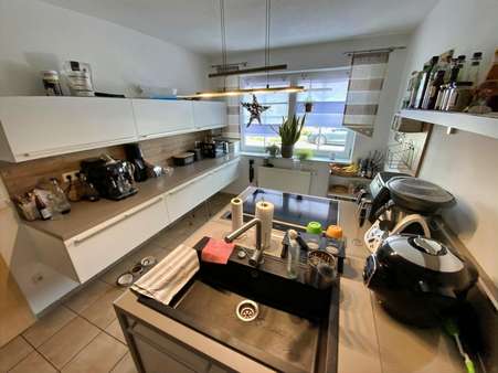 neuwertige Einbauküche im Preis inbegriffen neuwertige Einbauküche im Preis inbegriffen - Doppelhaushälfte in 93142 Maxhütte-Haidhof mit 137m² kaufen