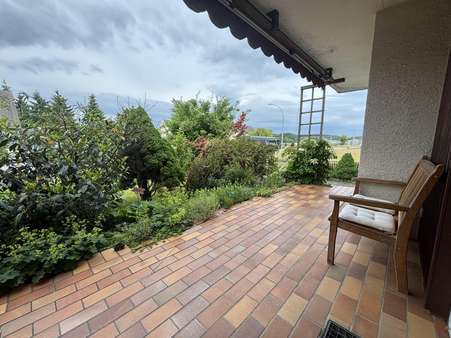 Terrasse Terrasse - Zweifamilienhaus in 92536 Pfreimd mit 200m² kaufen