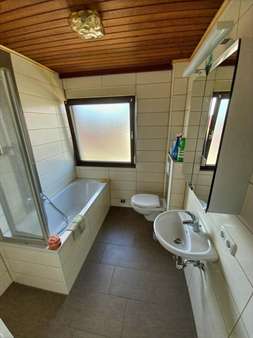 renoviertes Bad renoviertes Bad - Etagenwohnung in 93142 Maxhütte-Haidhof mit 53m² kaufen