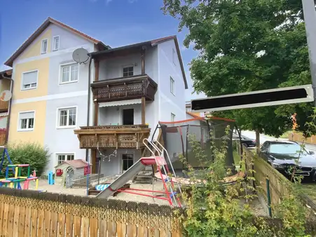 Ihr Familiendomizil! -Doppelhaushälfte als echtes Raumwunder-