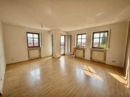 Wohnbereich - Etagenwohnung in 92421 Schwandorf mit 88m² kaufen