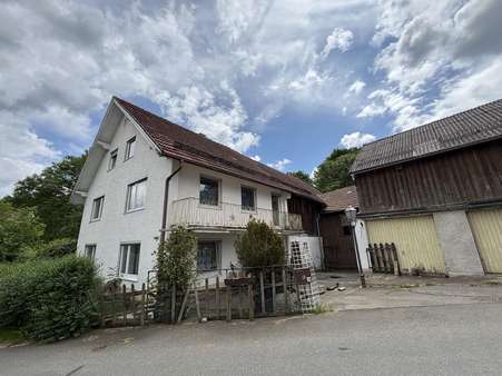 Tolle Gelegenheit! Anwesen in der Natur - Einfamilienhaus in 92557 Weiding mit 120m² kaufen