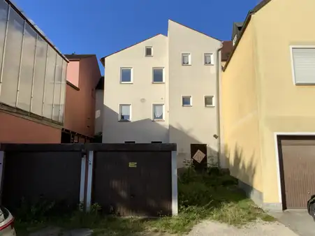 Wohn- und Geschäftshaus in zentraler Lage