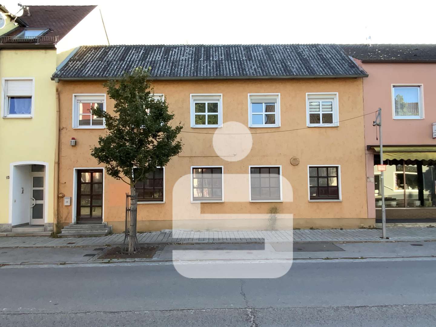 Vorderansicht Vorderansicht - Sonstige in 93133 Burglengenfeld mit 110m² kaufen