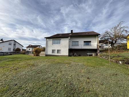 Haus und Garten - Einfamilienhaus in 92526 Oberviechtach mit 190m² kaufen