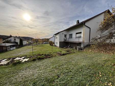 Haus und Garten - Einfamilienhaus in 92526 Oberviechtach mit 190m² kaufen