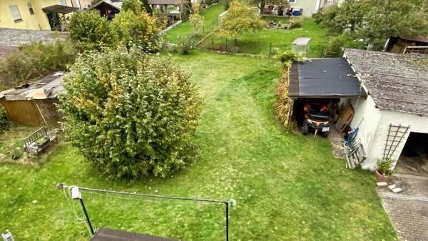 Garten mit Garage Garten mit Garage - Einfamilienhaus in 93158 Teublitz mit 106m² kaufen