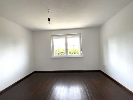 Zimmer Zimmer - Einfamilienhaus in 92507 Nabburg mit 150m² kaufen