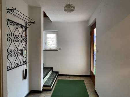 Flur - Einfamilienhaus in 93309 Kelheim mit 90m² kaufen