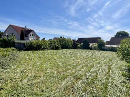 Lage - Grundstück in 93326 Abensberg mit 760m² kaufen