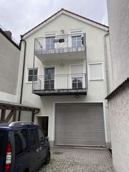 Ostseite - Zweifamilienhaus in 93309 Kelheim mit 146m² kaufen