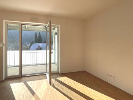 Wohnen mit Zugang zum Balkon - Etagenwohnung in 93339 Riedenburg mit 82m² mieten