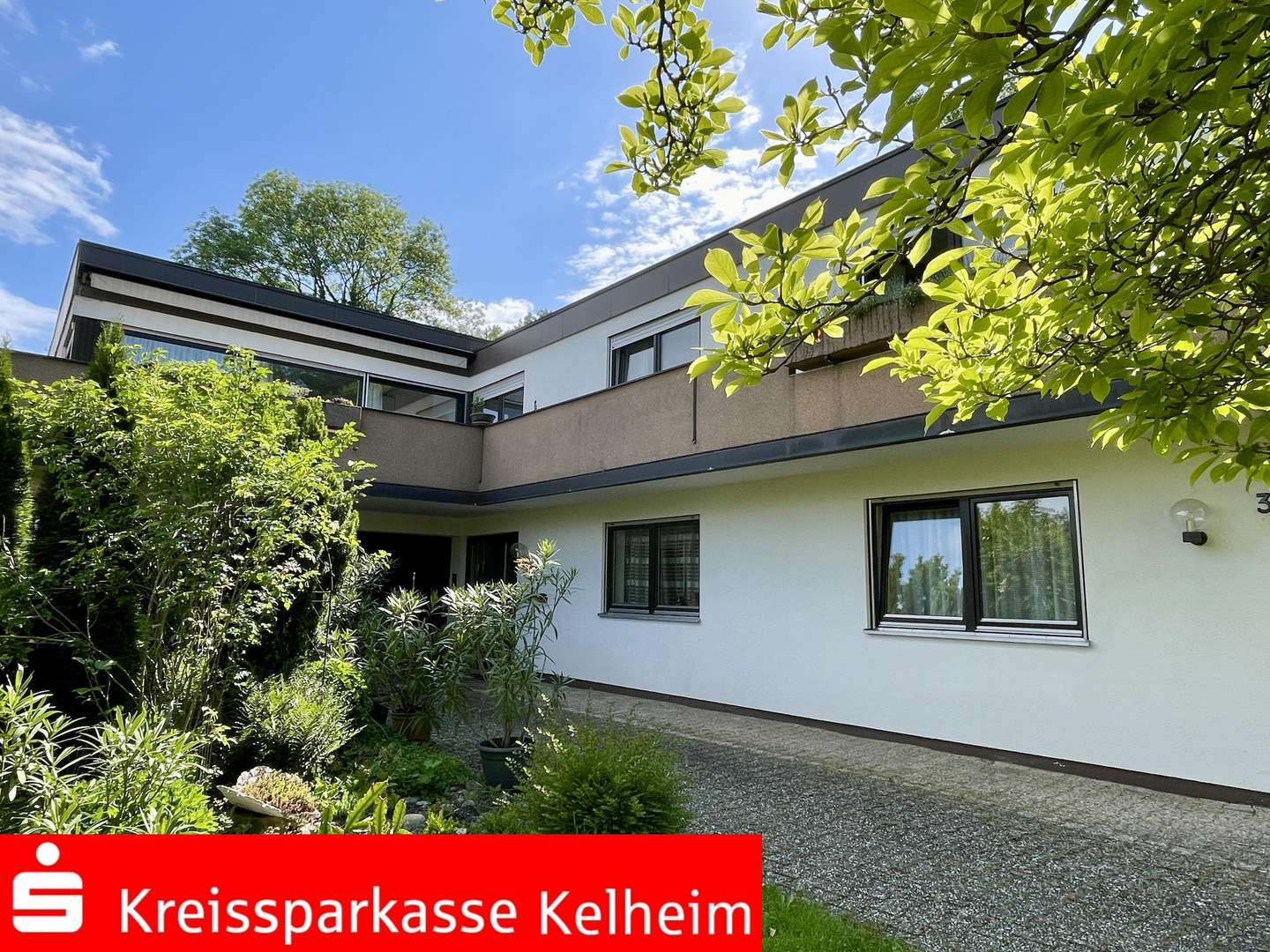 Westansicht Westansicht - Einfamilienhaus in 93342 Saal mit 238m² kaufen