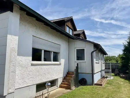 Attraktives Einfamilienhaus mit Potenzial - viel Raum für kreative Gestaltung und persönliche Träume