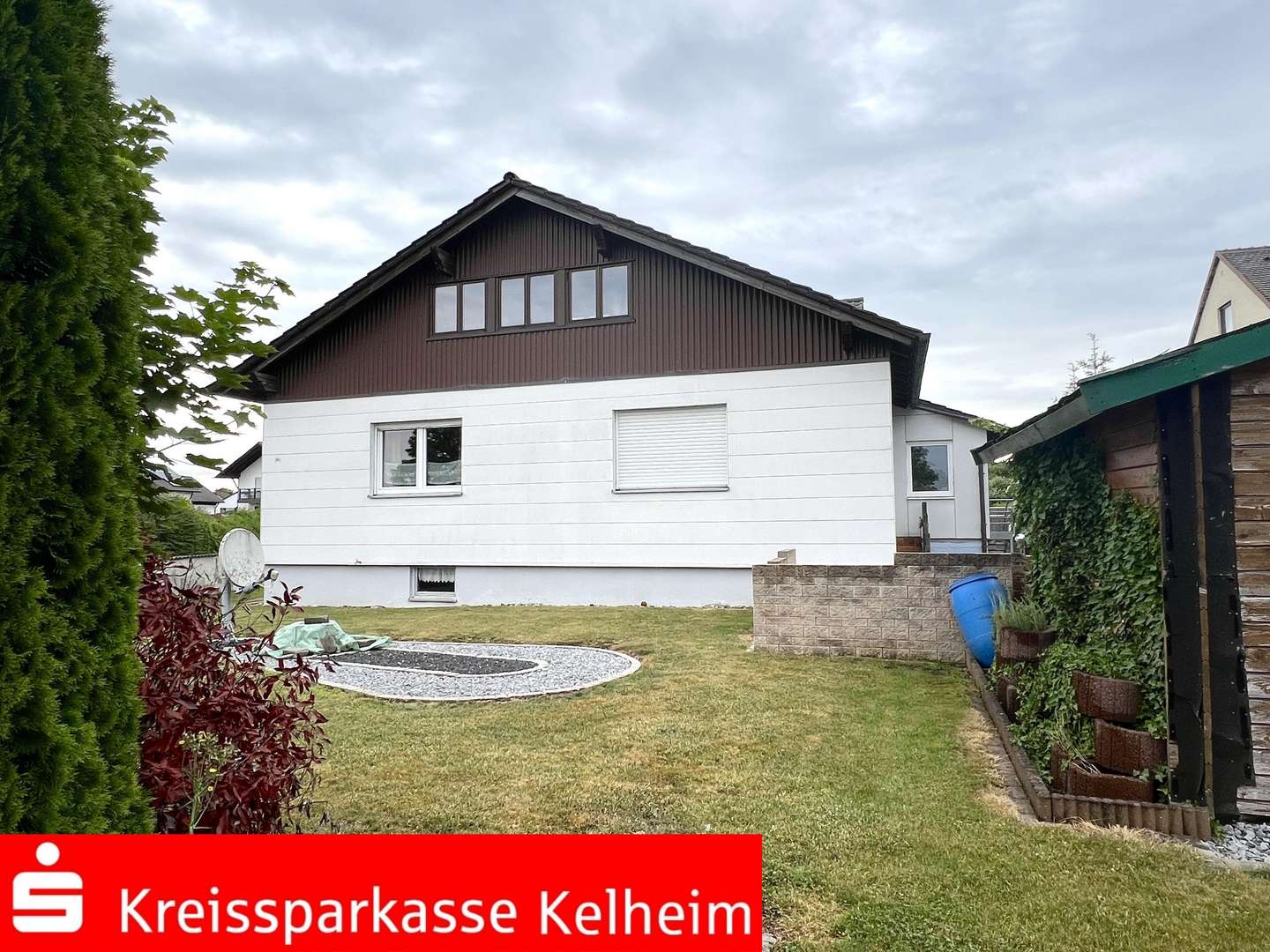Westansicht Westansicht - Einfamilienhaus in 93326 Abensberg mit 204m² kaufen