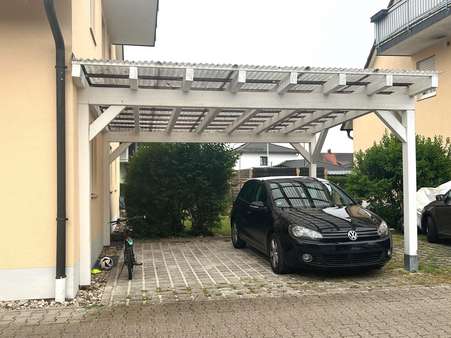 Carport mit Zugang zum Garten Carport mit Zugang zum Garten - Erdgeschosswohnung in 93326 Abensberg mit 57m² kaufen
