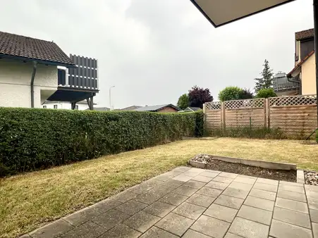 Attraktive 2-Zimmer-Erdgeschosswohnung in Offenstetten - perfekt für Eigennutzer und Kapitalanleger!