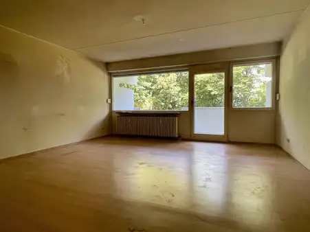 Renovierungsbedürftiges 1-Zimmer-Appartement in Freising mit Duplexstellpletz