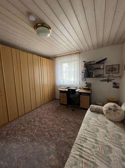 Schlafzimmer 1 - Erdgeschosswohnung in 93333 Neustadt mit 83m² kaufen