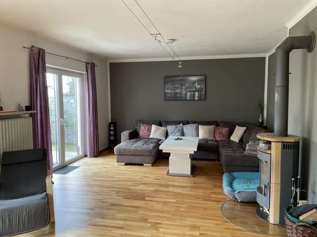 Wohnzimmer - Einfamilienhaus in 93354 Siegenburg mit 115m² kaufen