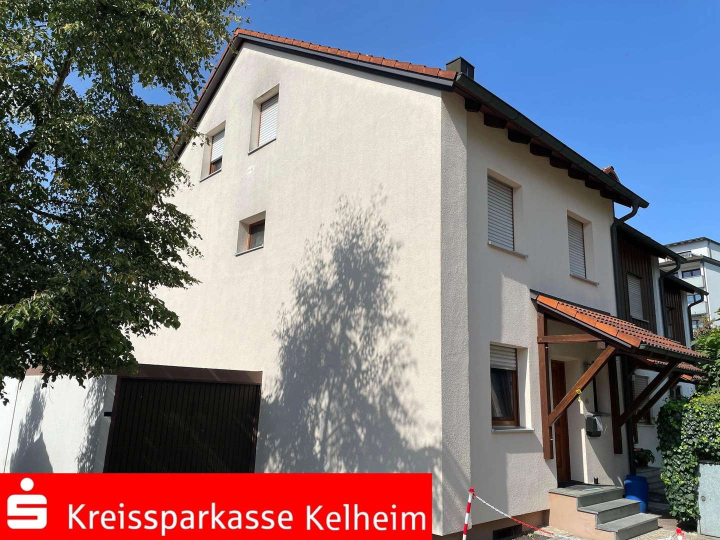 Außenansicht - Reiheneckhaus in 93326 Abensberg mit 130m² kaufen