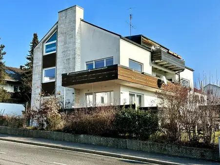 Großzügige DG-Wohnung mit Gartenanteil, Stellplatz und Weitblick in Amberg/ Mariahilfberg