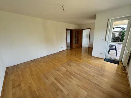 Wohn-/Essbereich - Erdgeschosswohnung in 92245 Kümmersbruck mit 71m² kaufen