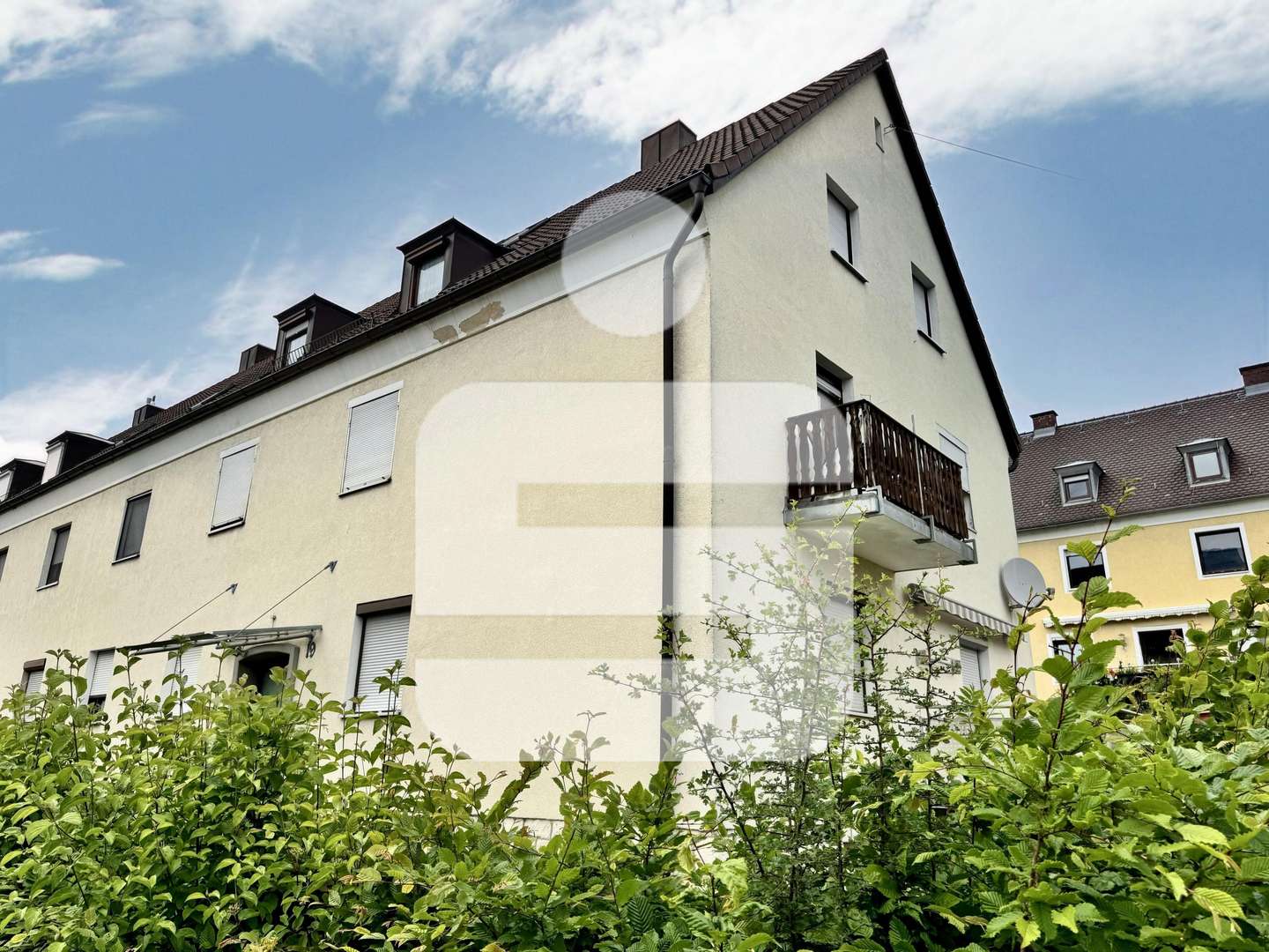 Außenansicht Außenansicht - Erdgeschosswohnung in 92237 Sulzbach-Rosenberg mit 51m² kaufen