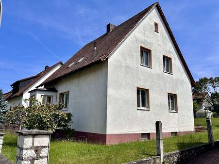 Außenansicht Außenansicht - Einfamilienhaus in 92249 Vilseck mit 100m² kaufen